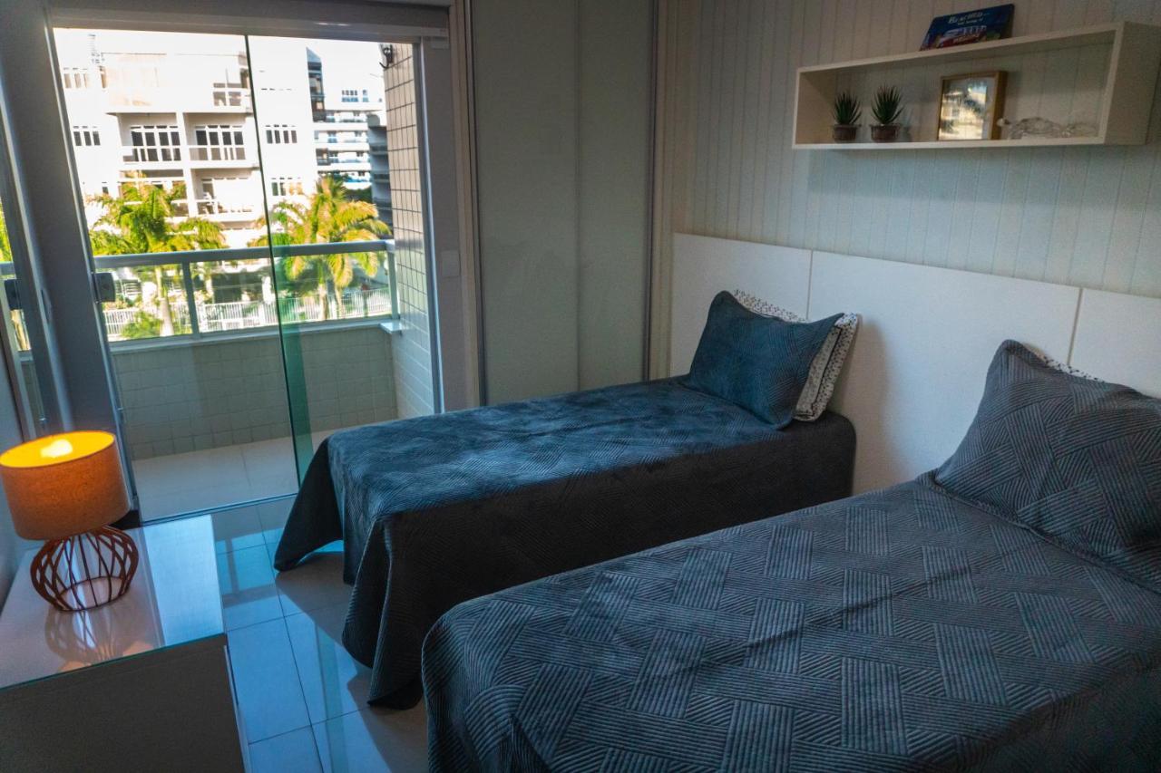 Maravilhoso Apto Na Praia Do Forte Wi-Fi 600 Mb Cabo Frio Luaran gambar